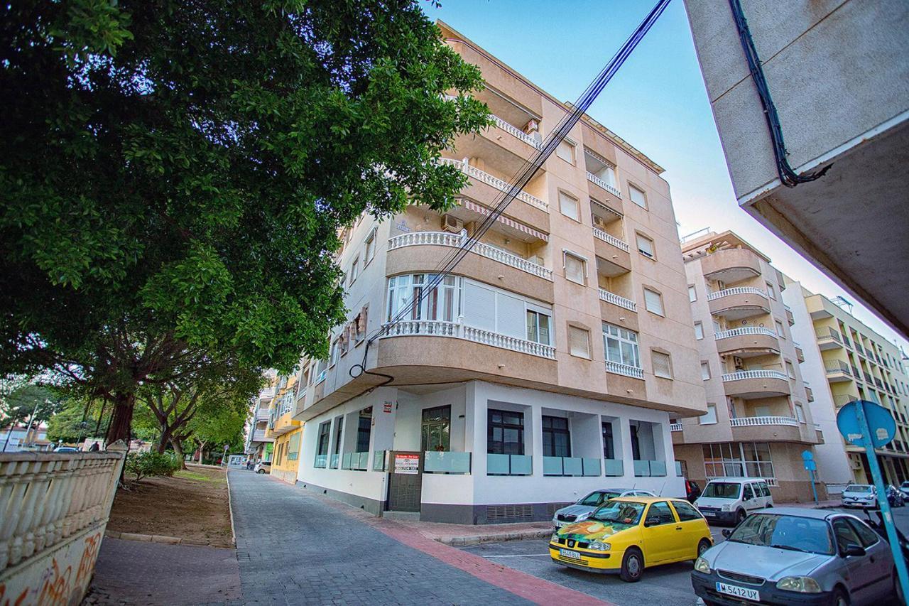 113 Beach And Trees - Alicante Holiday Torrevieja Exterior photo